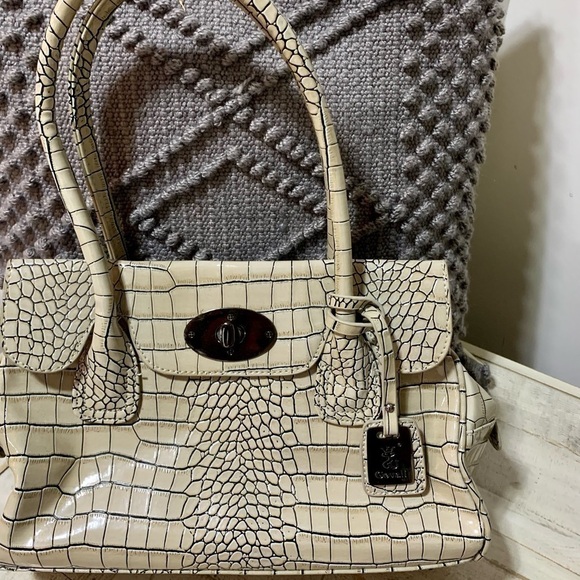 ❤️Govali Cream Croc Embossed Shoulder Bag - Picture 7 of 10